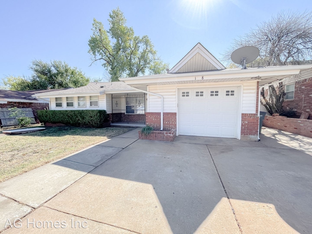 3108 Longridge Rd - Photo 0