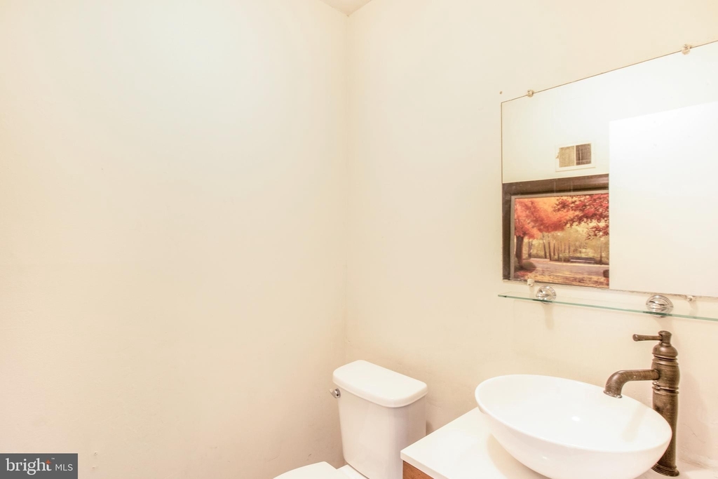 8422 Alameda Court - Photo 17