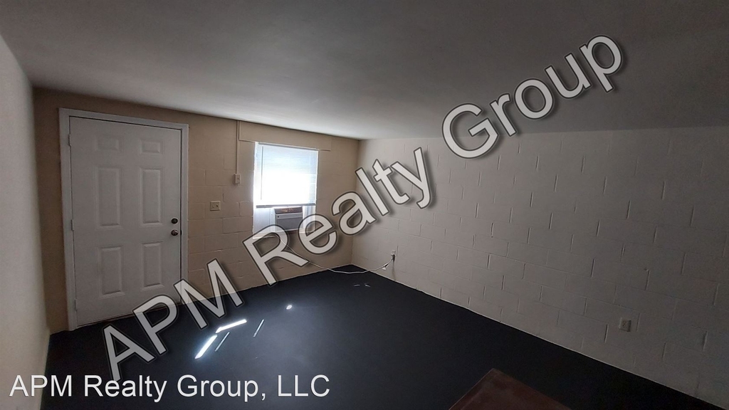 2801 C Howell Ct - Photo 2