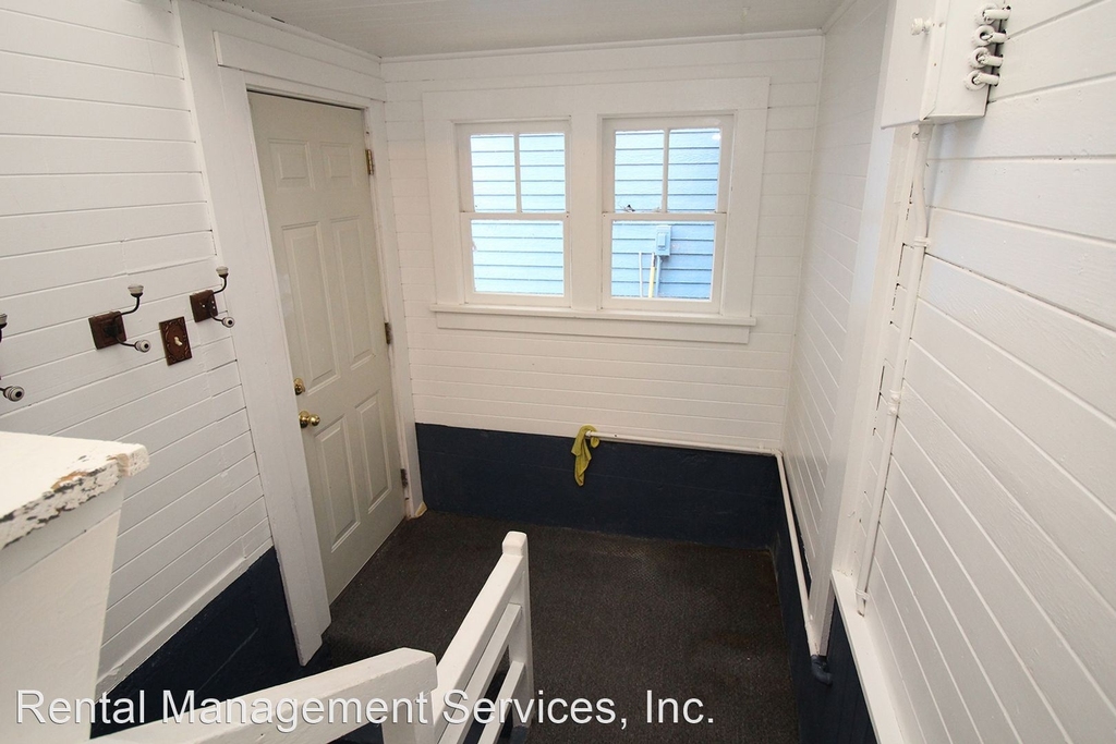 141 Ne Bryant St. - Photo 17