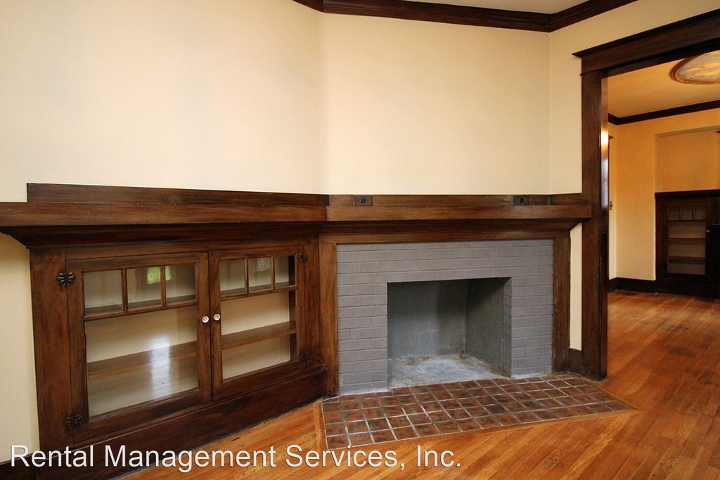 141 Ne Bryant St. - Photo 2