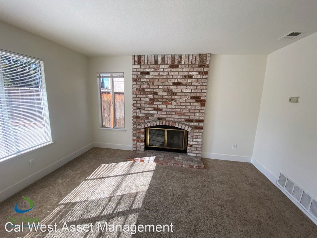 3210 Pinegate Way - Photo 14