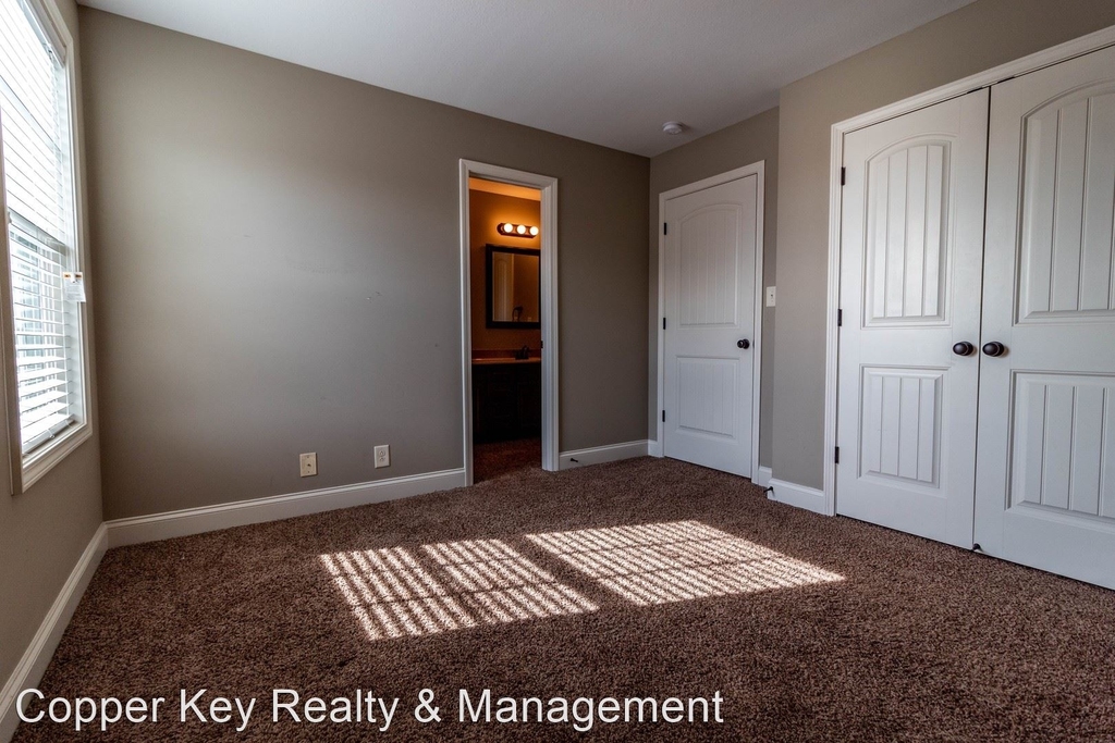 1051 Castlerock Drive - Photo 20