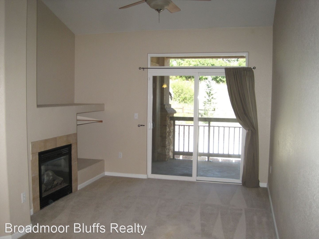 555 Cougar Bluff Pt #205 - Photo 2