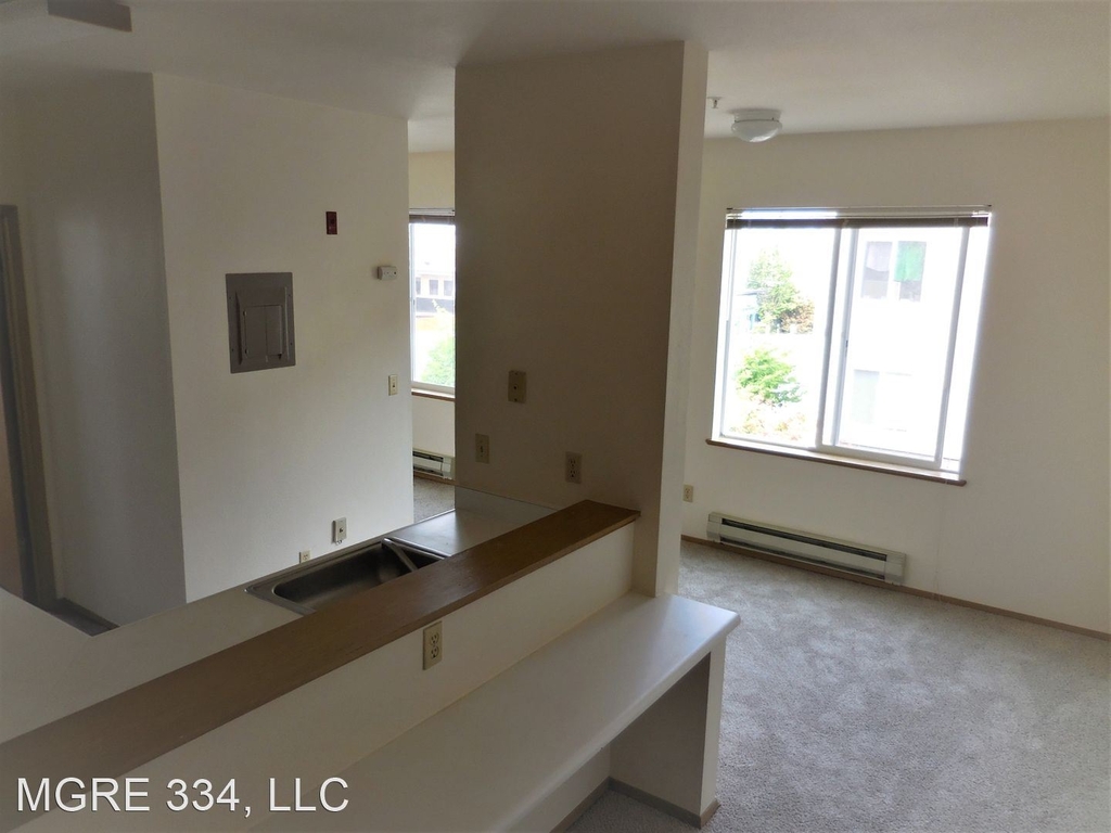 334 Wells Ave South - Photo 1