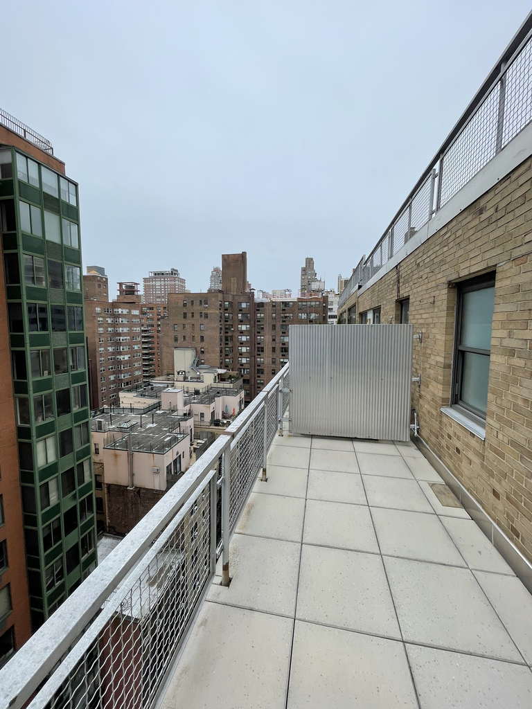 217 East 69th Street - Photo 7