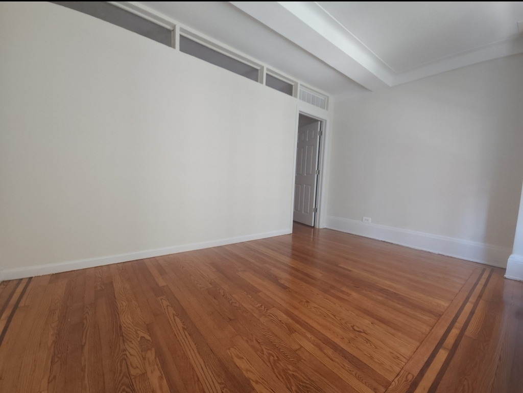 310 East 55th Street - Photo 5