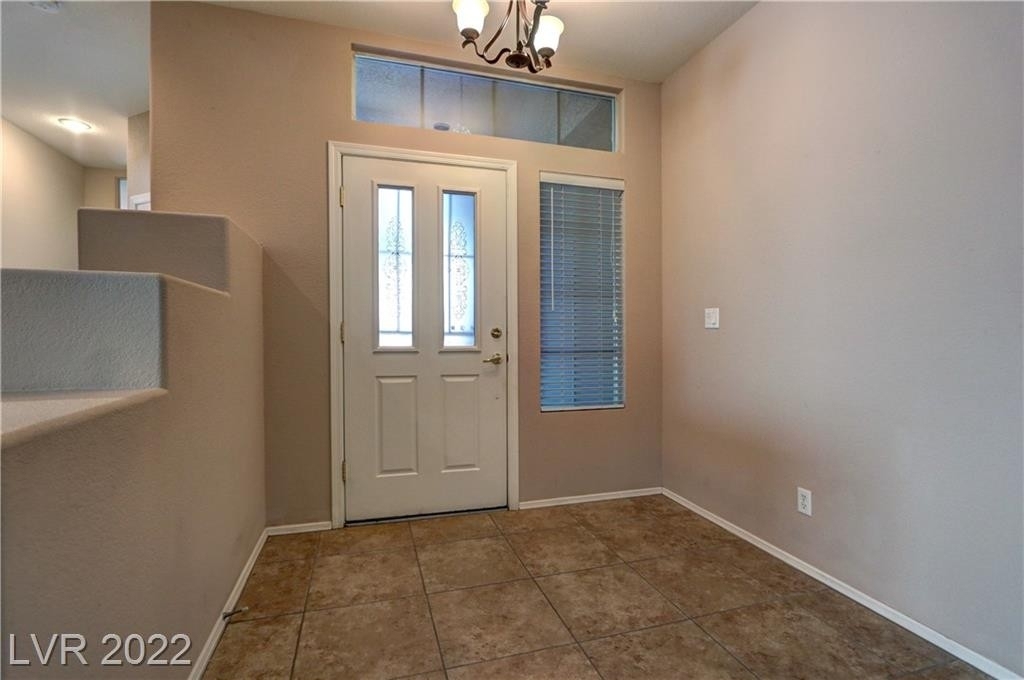 5704 Emerald View Street - Photo 2