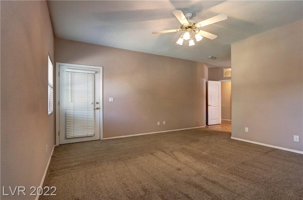 5704 Emerald View Street - Photo 15