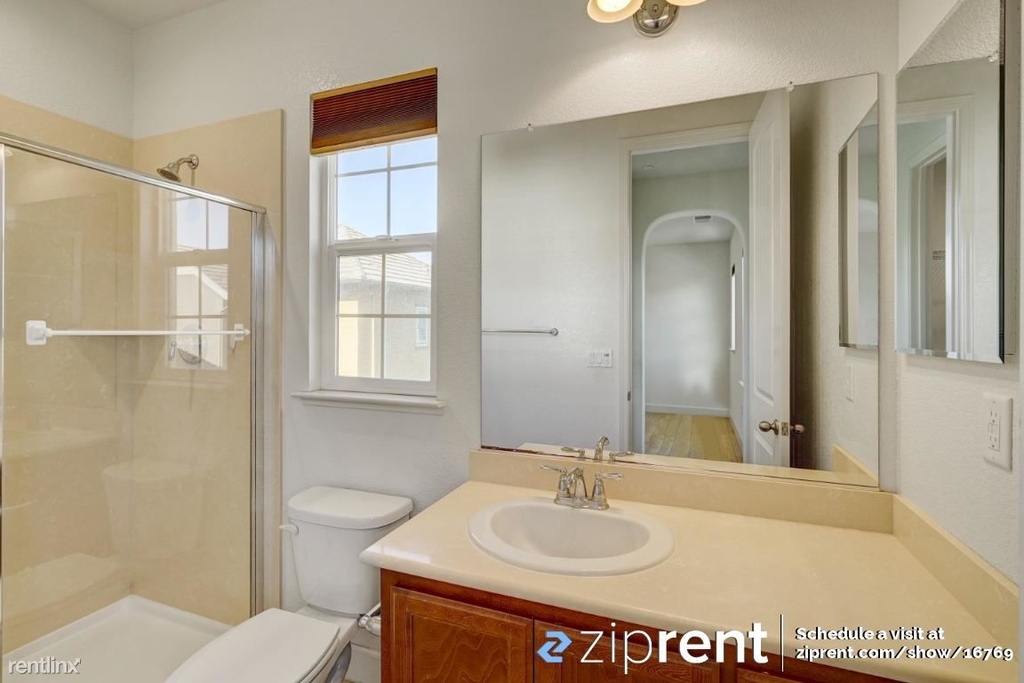 2037 Poinsettia Street - Photo 15