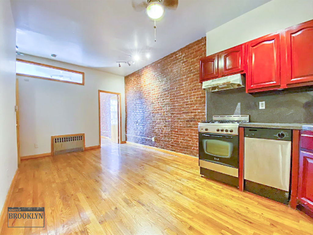 891 Bergen Street - Photo 2