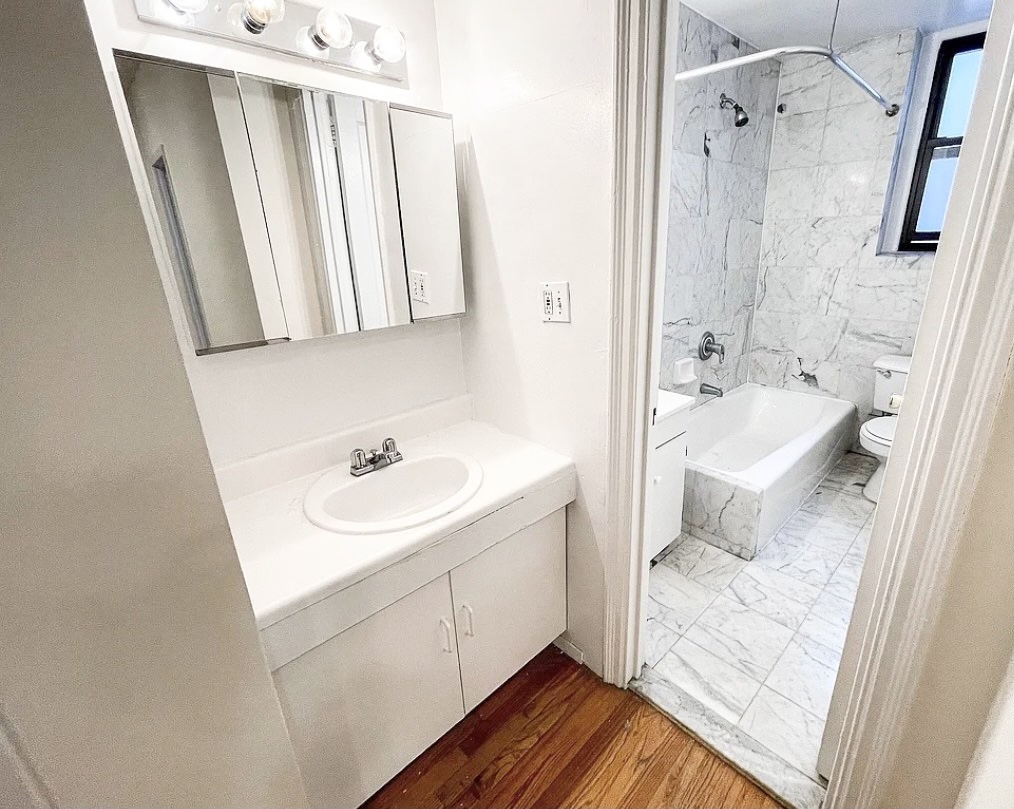 529 East 85th Street - Photo 1