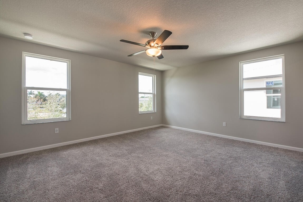 3932 Se Caladium Court - Photo 15