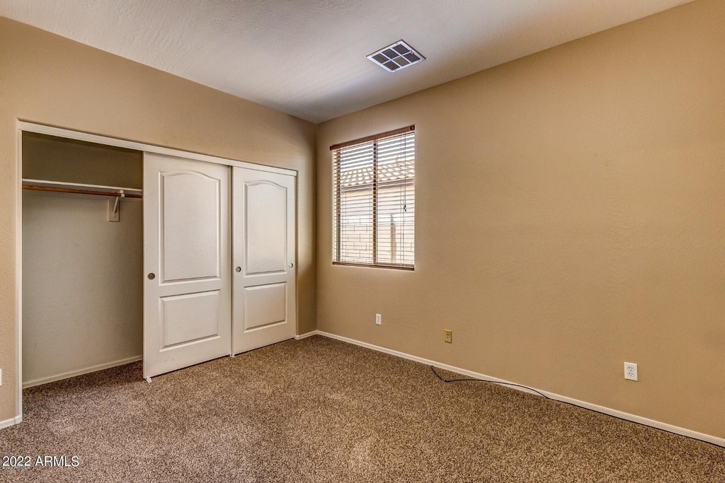 12024 W Louise Court - Photo 16