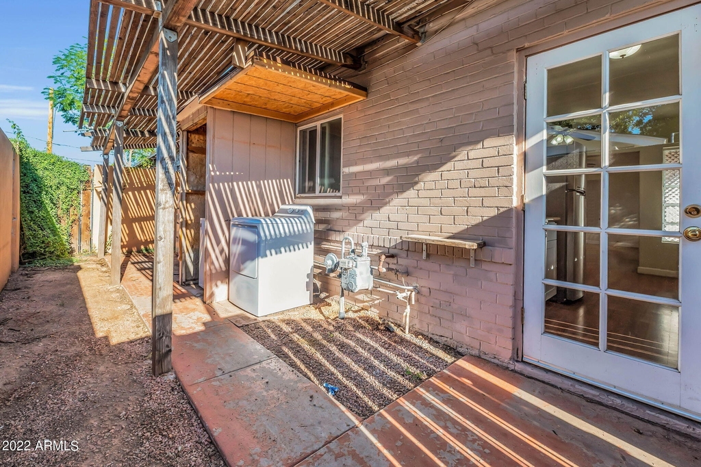 602 E San Juan Avenue - Photo 11