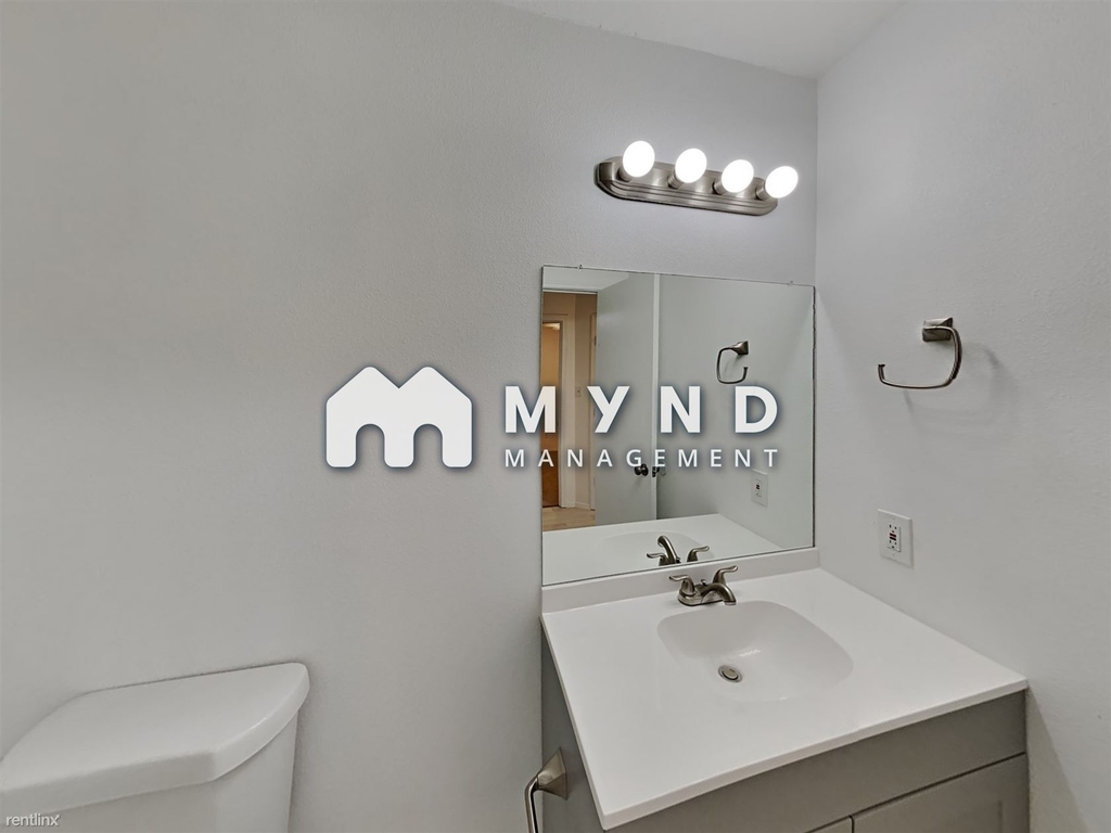 4645 Baytree Dr - Photo 13
