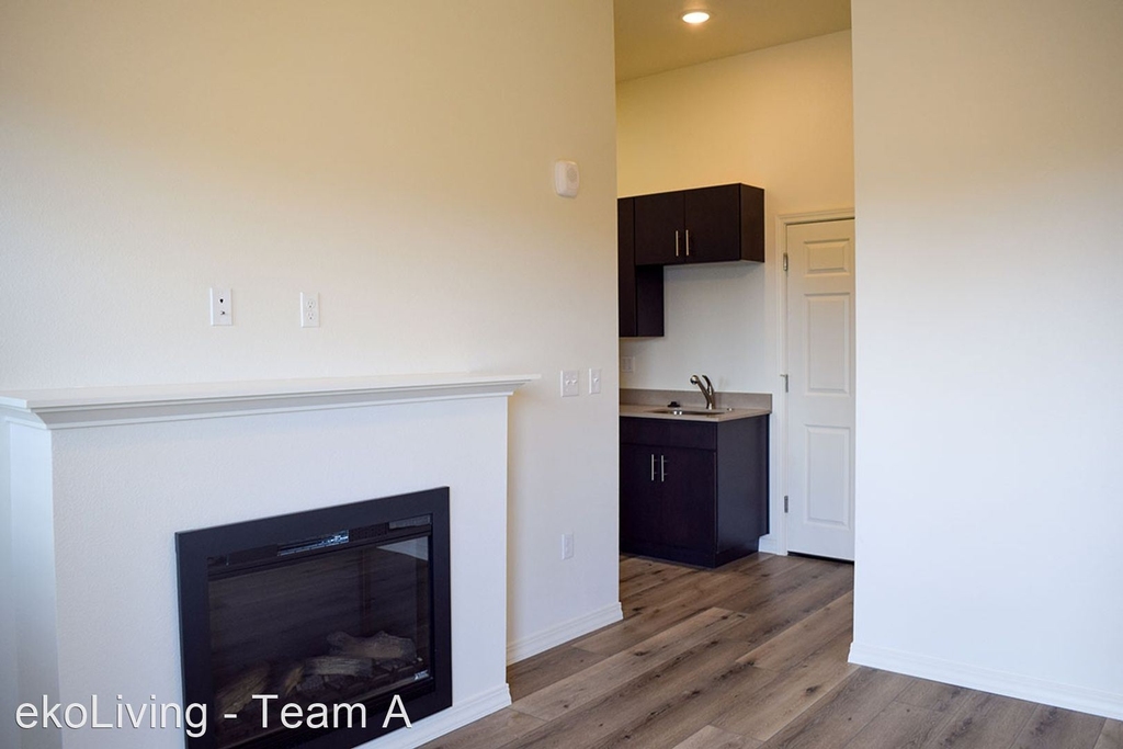 5120 N Lombard St - Photo 1