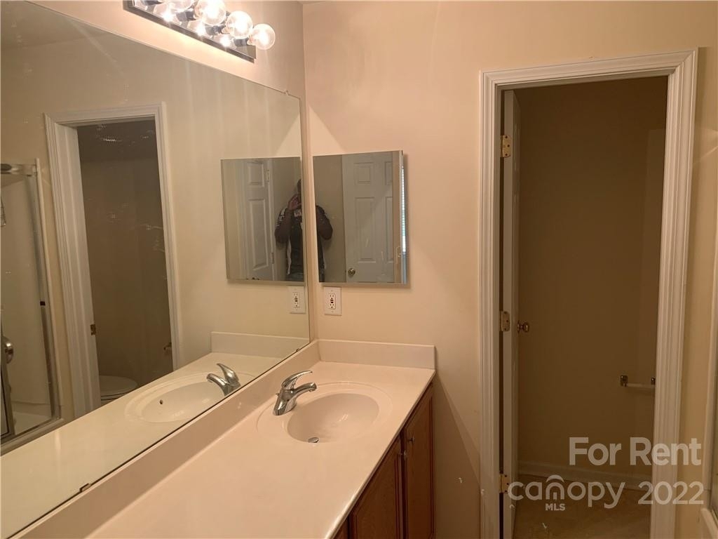 11163 Saintsbury Place - Photo 19