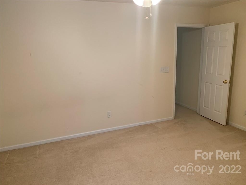 11163 Saintsbury Place - Photo 14