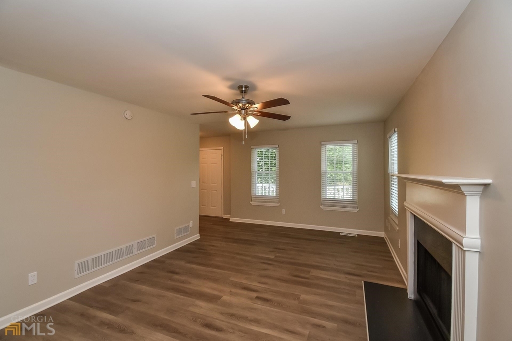 245 Cedars Glen Circle - Photo 4