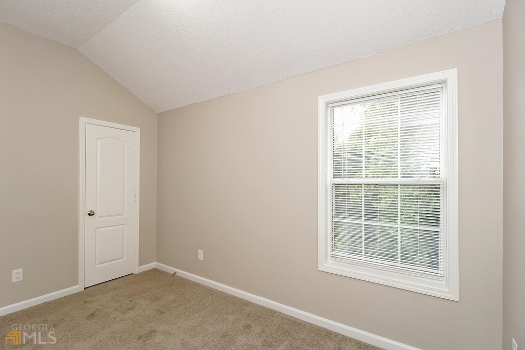 3995 Cypress Pointe Drive - Photo 11