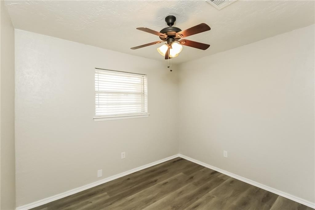 1052 Nw 6th Place - Photo 11