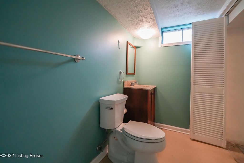 9903 Welshpool Ct - Photo 34