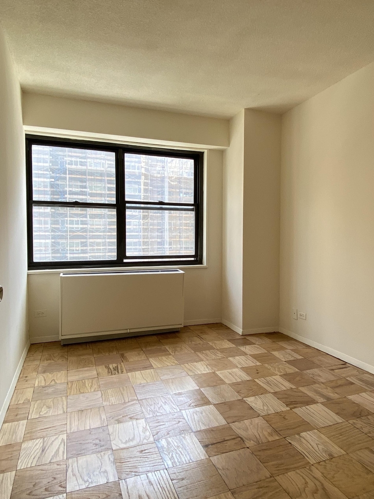 178 East 80th Street - Photo 2