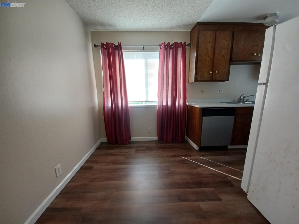 40600 Chapel Way - Photo 5