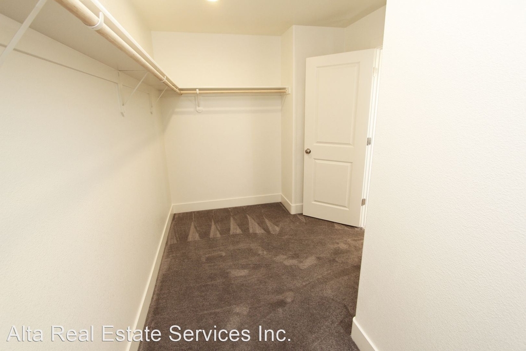 1109 Pearl Drive - Photo 10