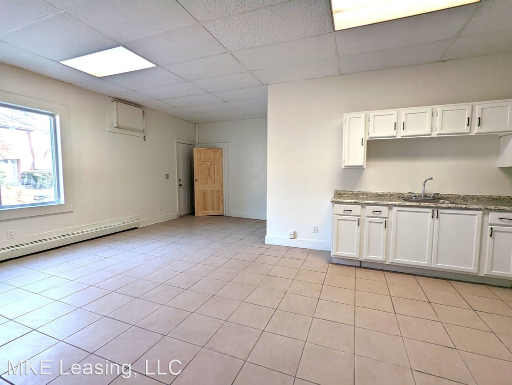 1129 W Hayes Ave - Photo 2