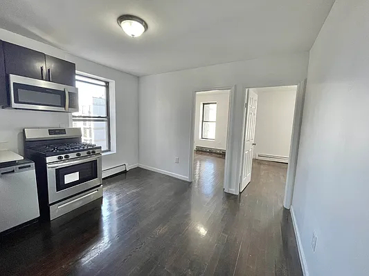 879 Dekalb Avenue - Photo 1