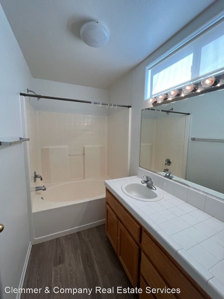 4803 Matterhorn Way - Photo 9