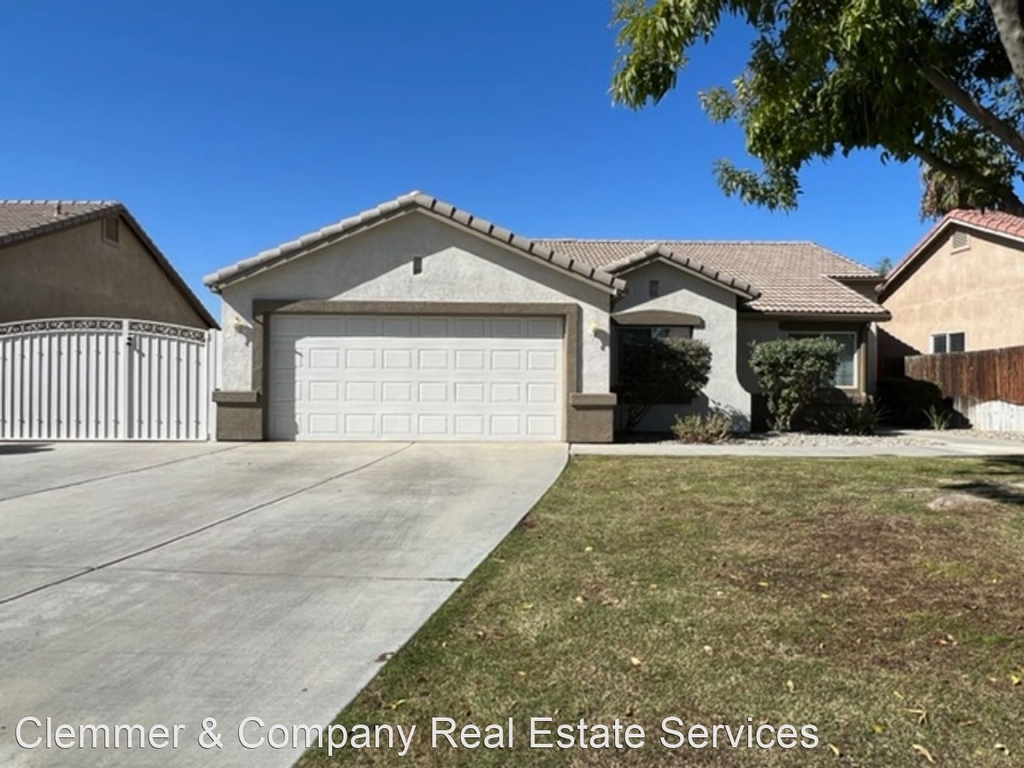 4803 Matterhorn Way - Photo 1