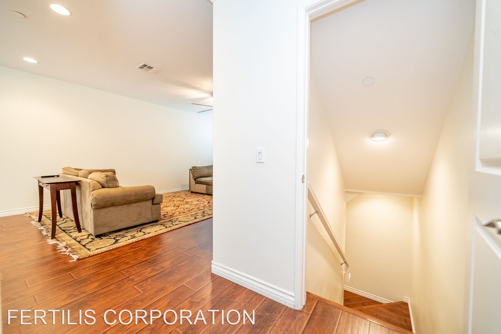 8022 City View Place - Photo 21