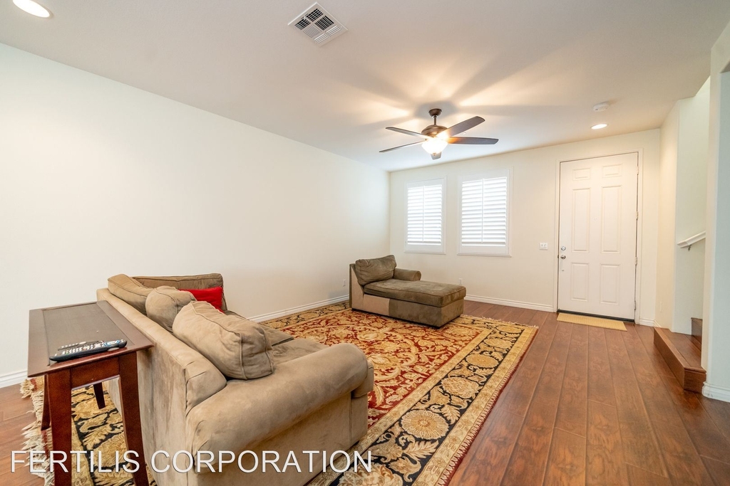 8022 City View Place - Photo 4