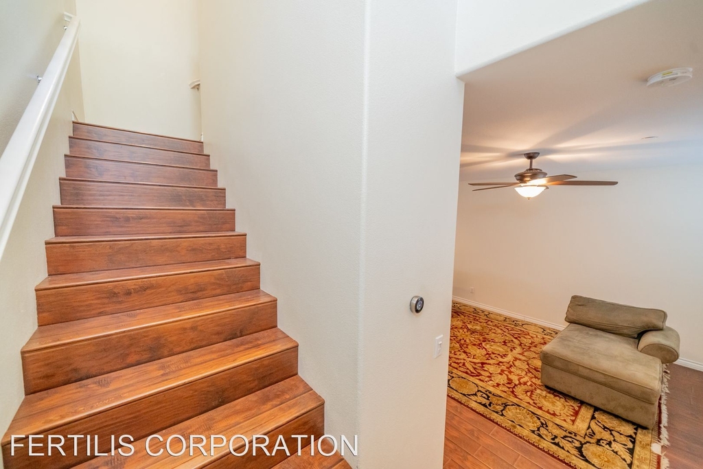 8022 City View Place - Photo 25