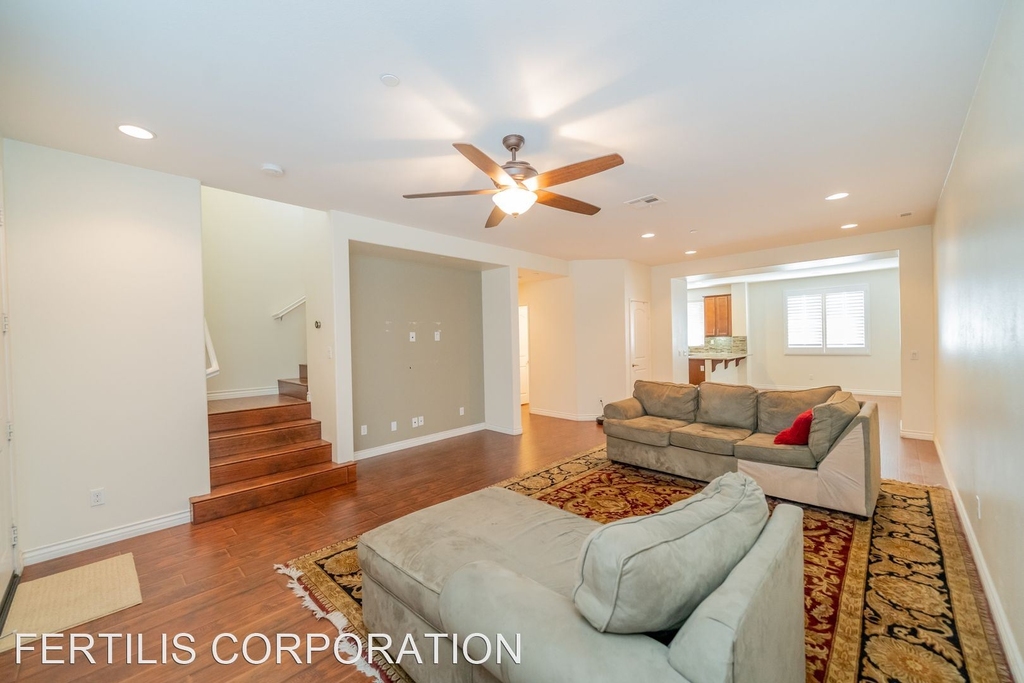 8022 City View Place - Photo 15