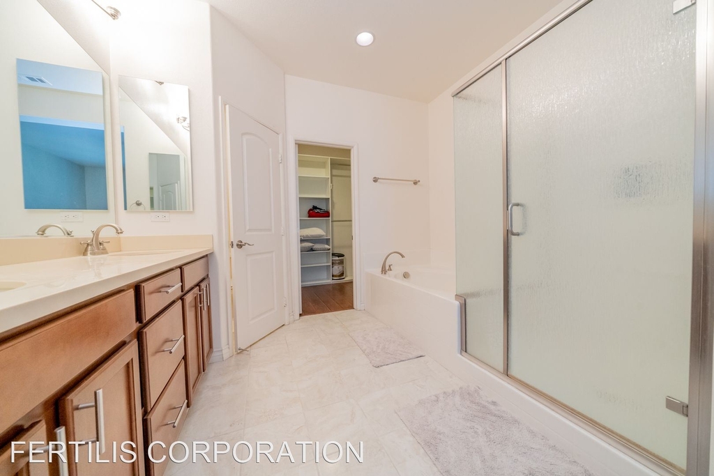 8022 City View Place - Photo 29