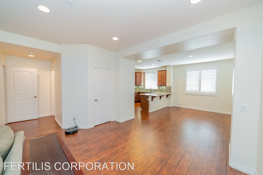 8022 City View Place - Photo 18