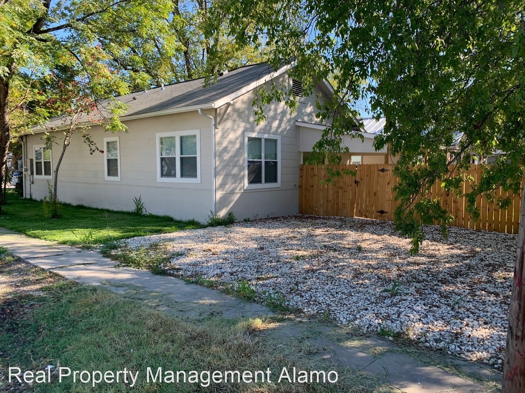 2122 San Luis Street - Photo 14