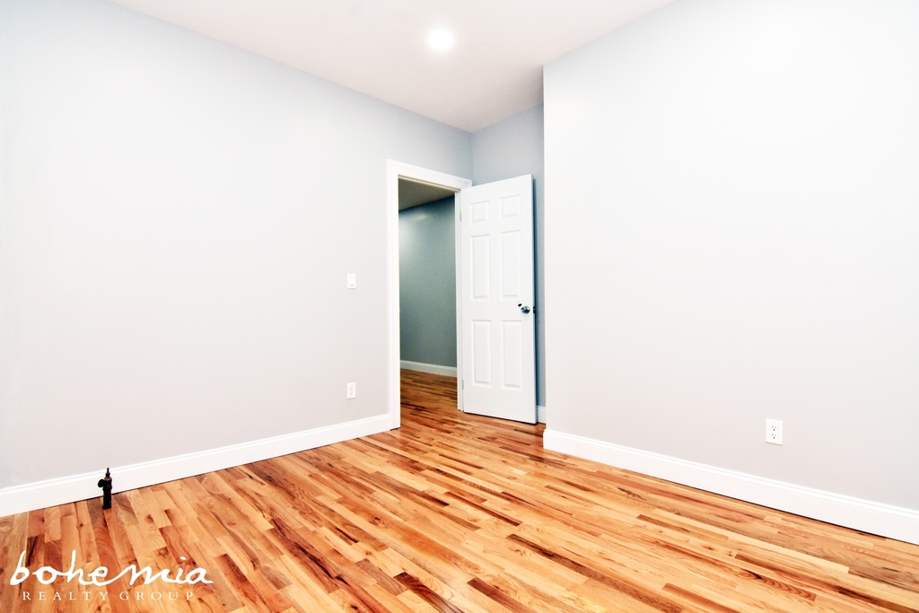 515 West 171st Street Apt 4 - Photo 4