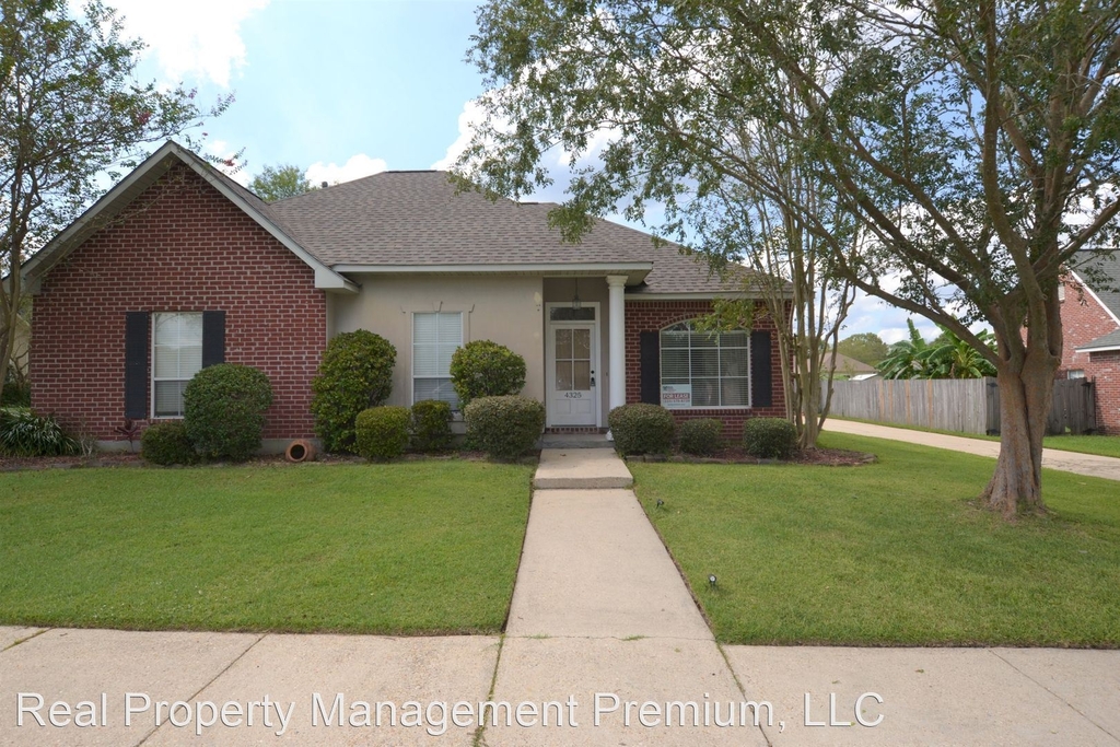 4325 Spring Hollow - Photo 0