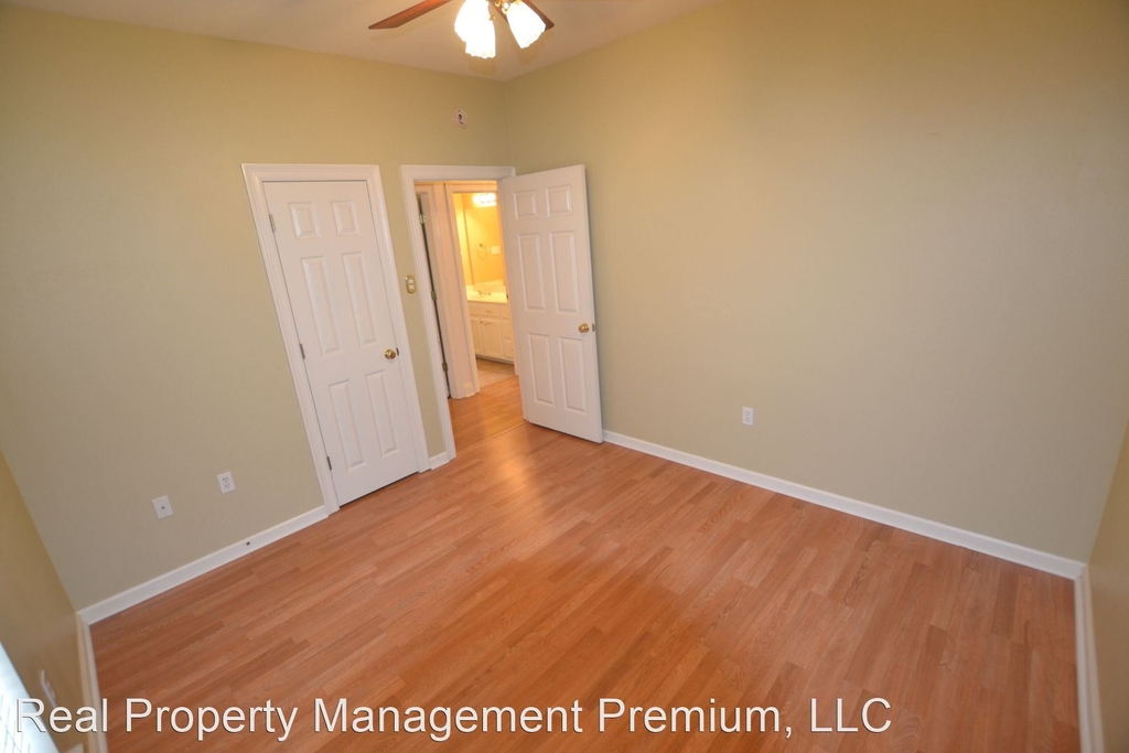 4325 Spring Hollow - Photo 22