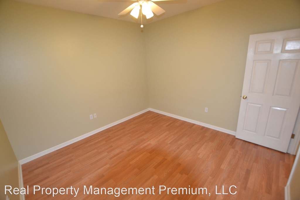 4325 Spring Hollow - Photo 23