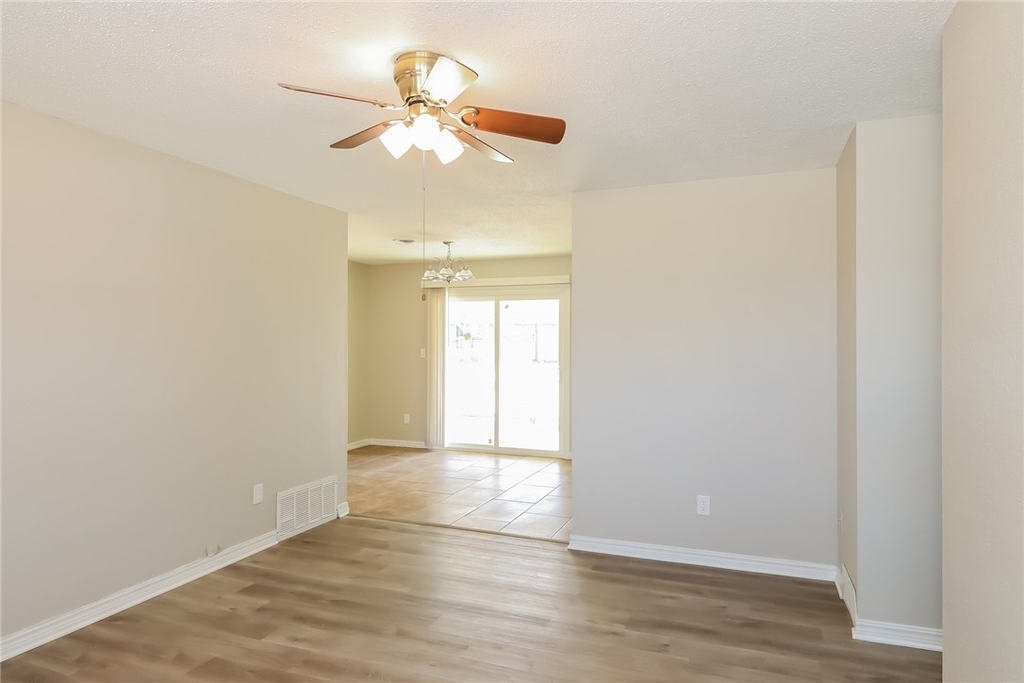 1732 Symphony Lane - Photo 2