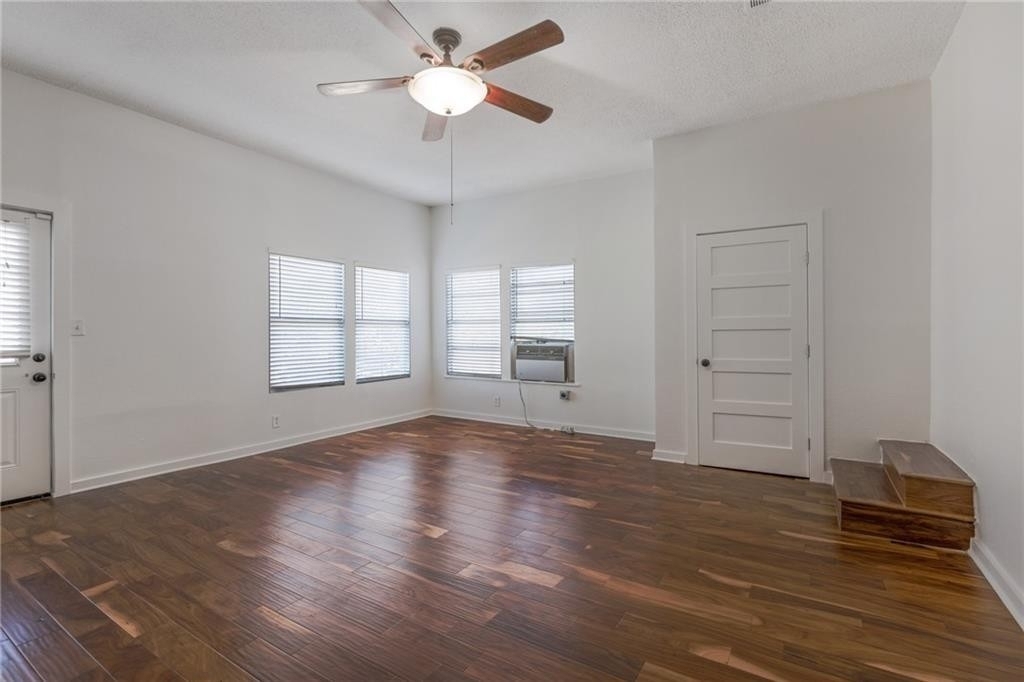 1401  Astor Pl - Photo 20