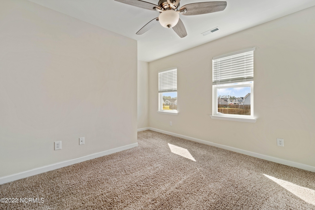 304 Burberry Court - Photo 14