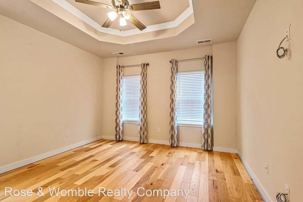 1807 Zephyr Way - Photo 16