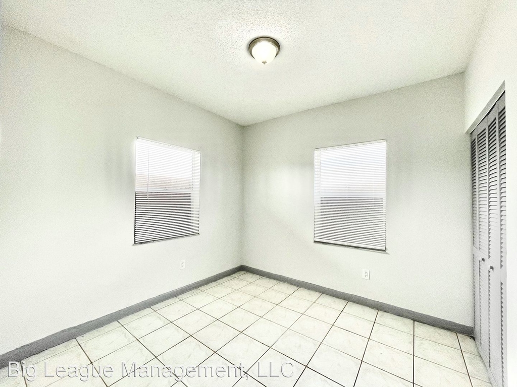 1215 Nw 8 Ct - Photo 6